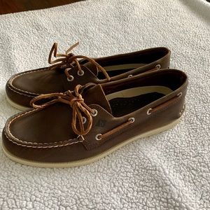 MENS BRAND-NEW SPERRY TOPSIDER!